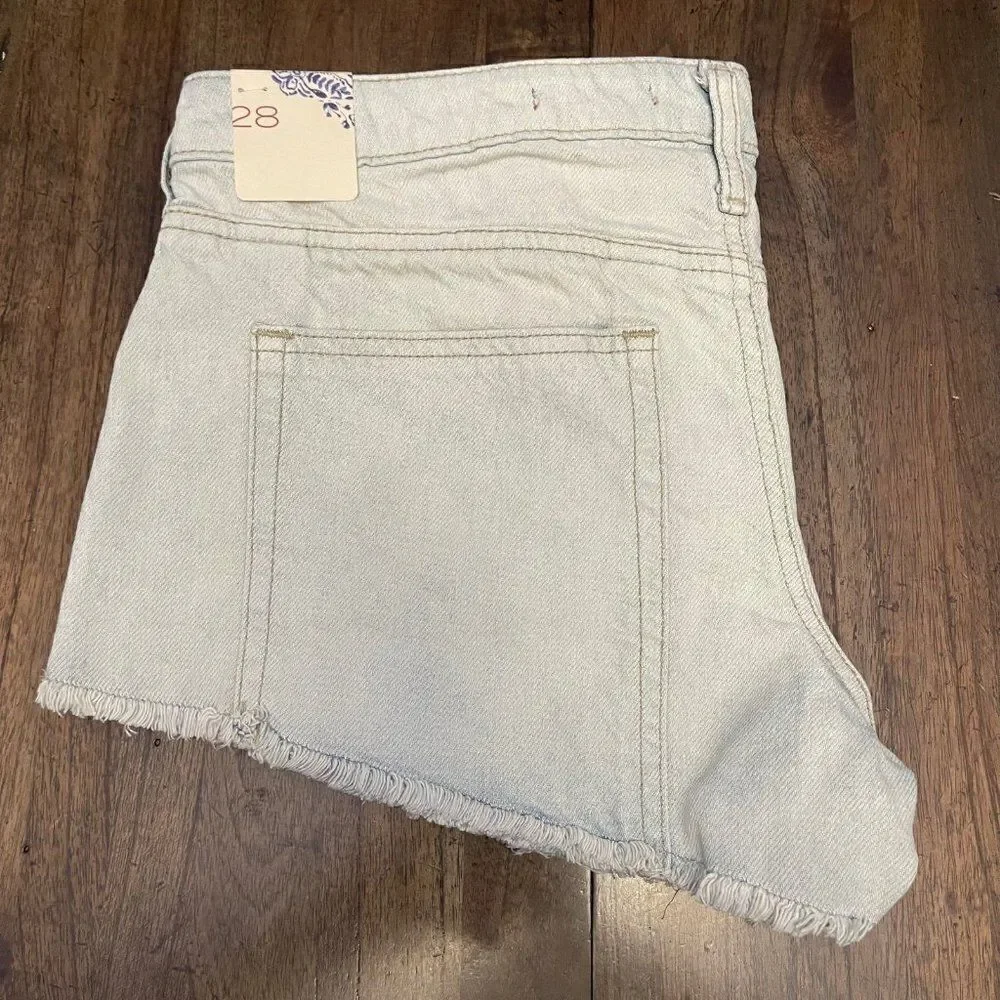 Anthropologie Pilcro Light Wash Cut Off Shorts - Picture 7 of 8